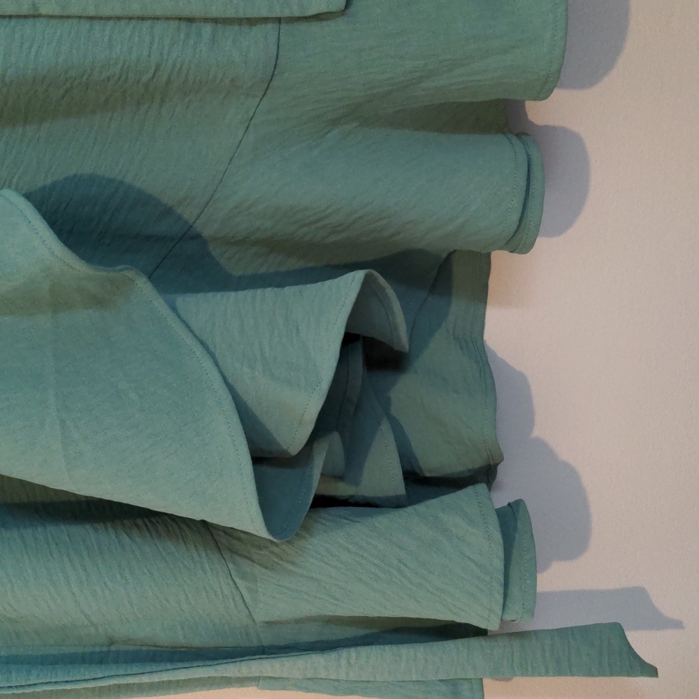 Luxology women's sage green ruffles dress size M - Picture 4 of 4